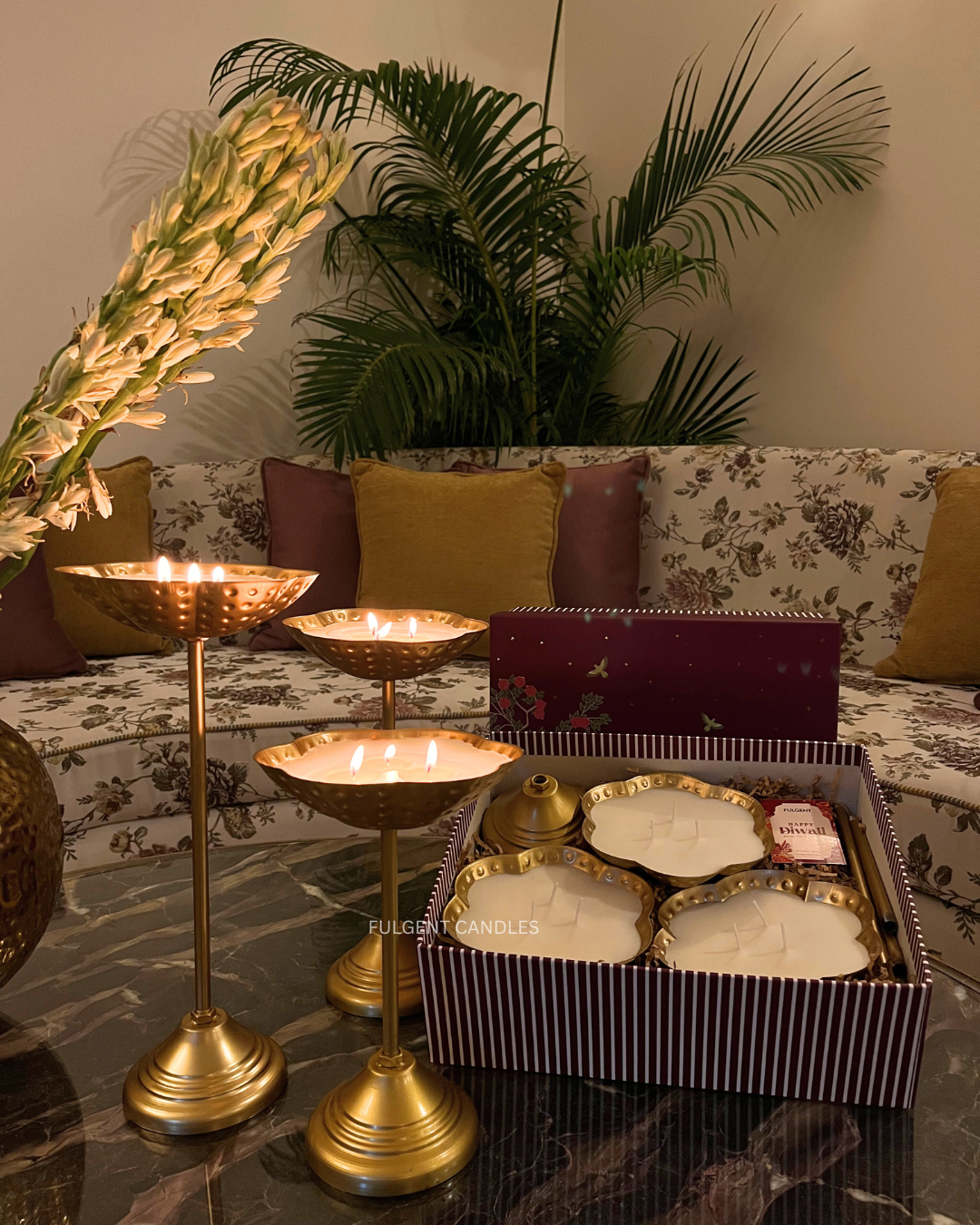 Urli Stand Candle - Set of 3