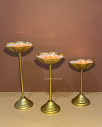 Urli Stand Candle - Set of 3